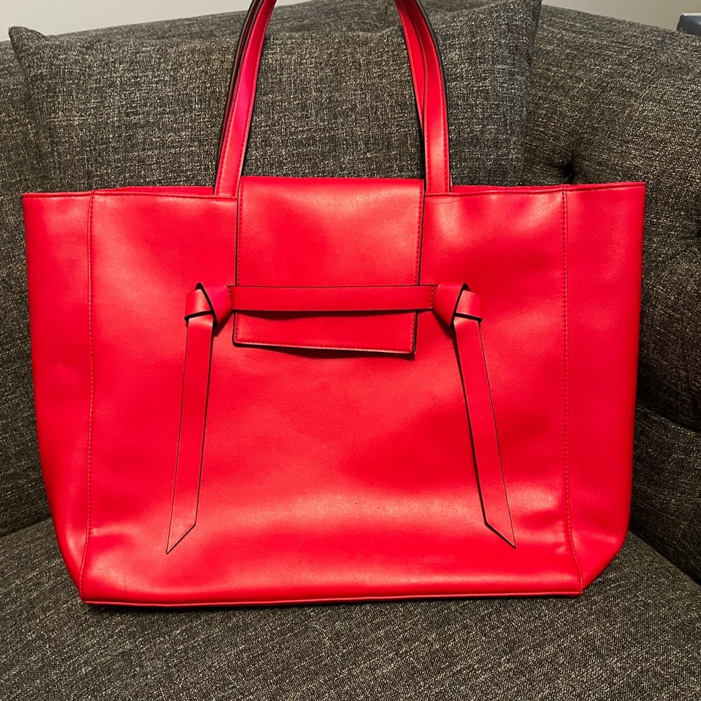 Elizabeth Arden tote